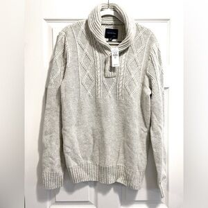 NWT American Eagle AEO Men’s Cable knit Sweater Shawl Collar Button Accent Large